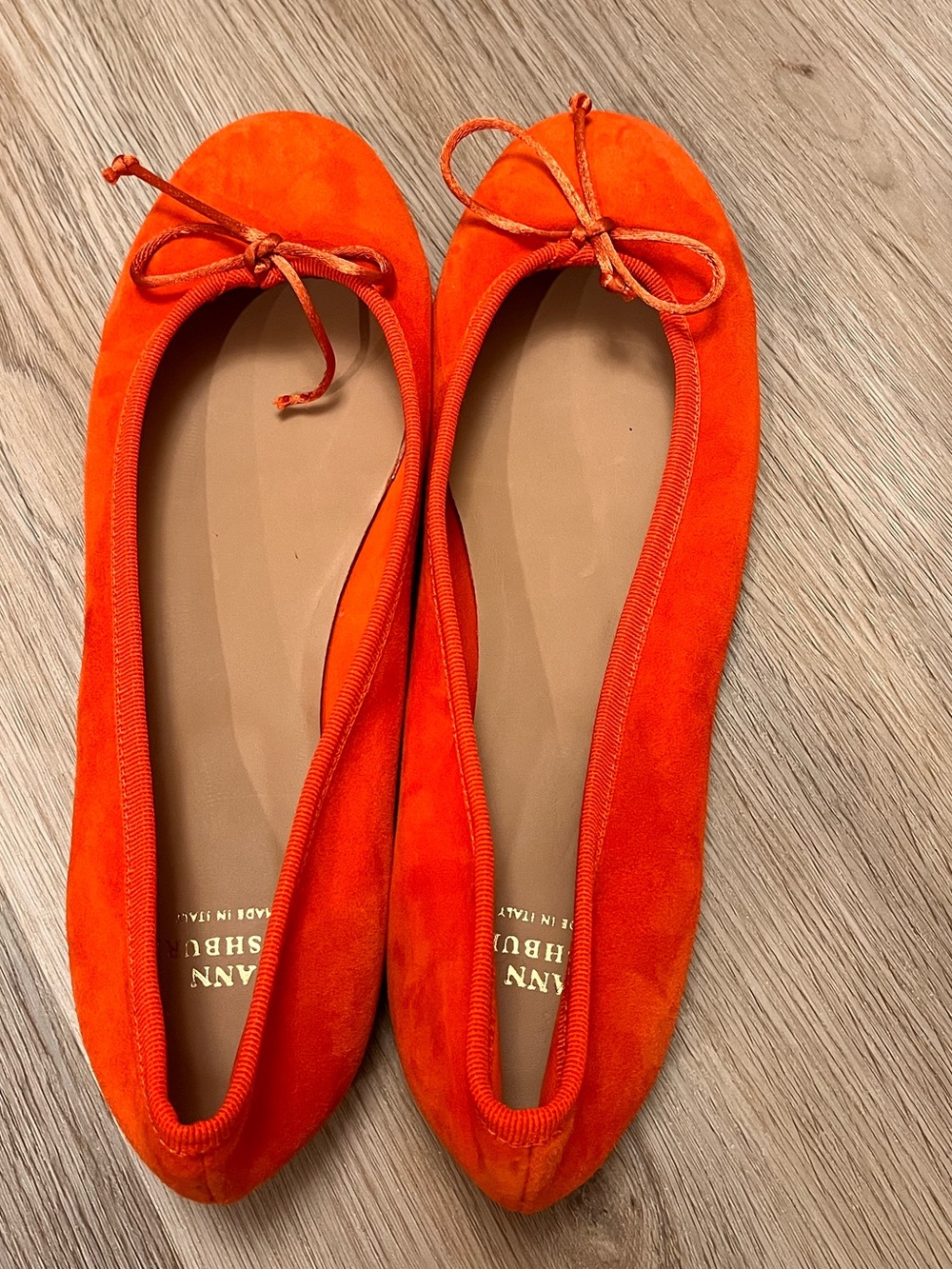 Ann Mashburn Orange Suede Bow Ballet Flats Italy Sz 37/7